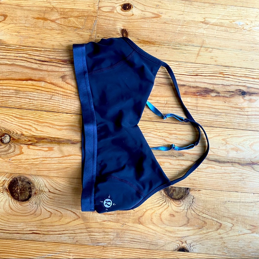Lululemon bra - Picture 1 of 2